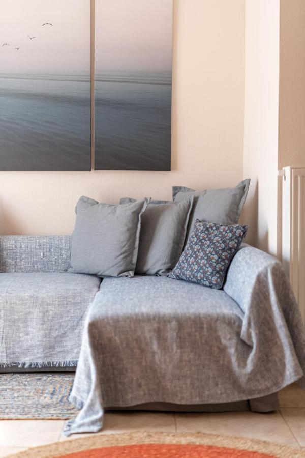 Otium Living Appartement Volos Buitenkant foto